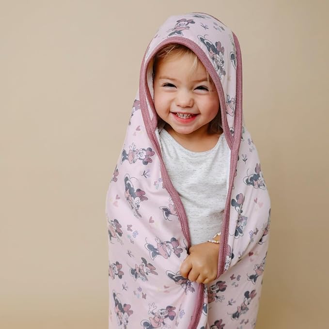 Premium Knit Hooded Bath Towel "Minnie Mouse" by Copper Pearl