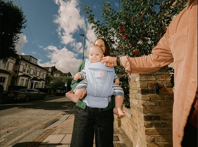 Ergobaby Omni Deluxe Baby Carrier Newborn to Toddler - Breathable Baby Carriers for Summer - All-Position Carrier with Enhanced Lumbar Support & Airflow (7-45 Pounds), Mesh, Serene Blue