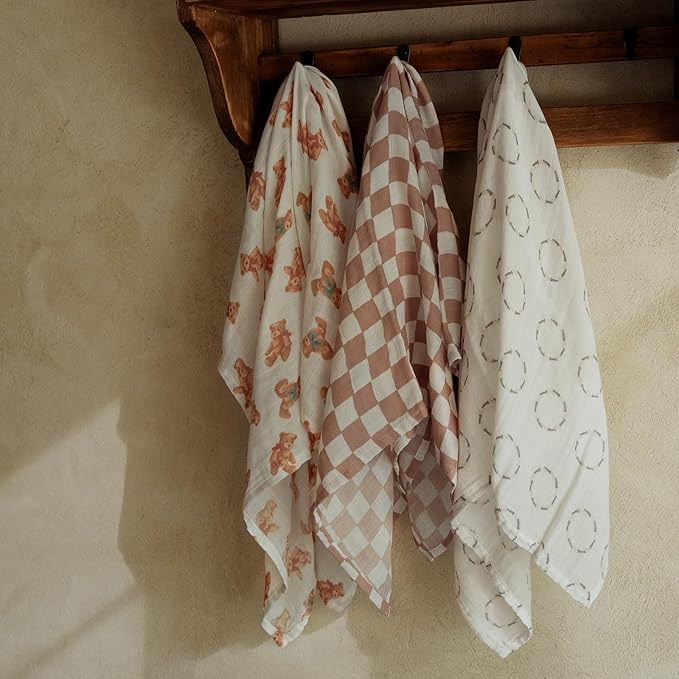 GLLQUEN BABY Receiving Blanket Boy Cotton Muslin Swaddle Blankets Girl Newborn Squares Breathable & Soft Thin Baby Blankets Cloths Double Absorbent Infant Swaddling Wrap - 6 Pack (Christmas Bear)