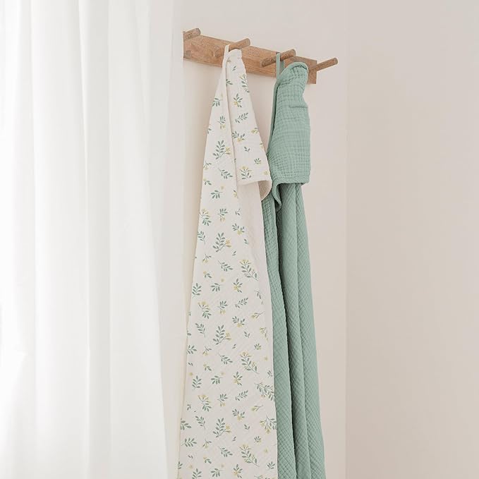 Konssy 2-Pack Muslin Hooded Baby Towels, 100% Cotton, Ultra-Soft & Absorbent Baby Bath Towels with Hood for Newborn & Infant (Green, Leafy,32" x 32")