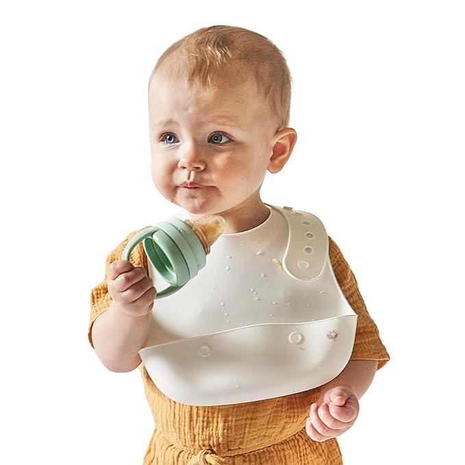 Green Sprouts® Silicone & Sprout Ware® First Foods Feeder, 6mo+, Plant-Plastic, Platinum-Cured Silicone, Sterilizer Safe, Grows with Baby, Tested for Hormones - Sage