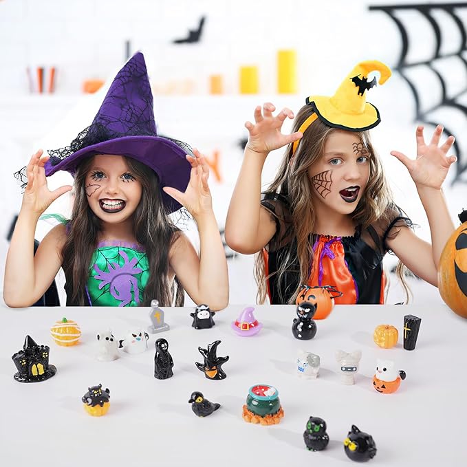 40pcs Halloween Mini Resin Figures 40 Styles Tiny Resin Animals to Hide Little Small Figures Miniature Figurines Bulk for Halloween Party Favors Bag Fillers DIY Craft Garden Dollhouse Decor