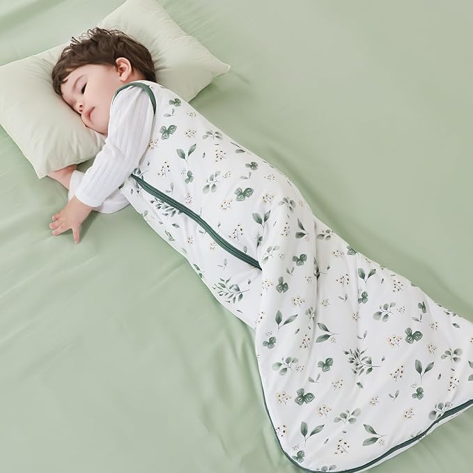 Mosebears Unisex Rayon Made from Bamboo Sleep Sack with 2-Way Zipper,2.5 Tog Baby Winter Sleep Sack(Plant,0-6 Months)