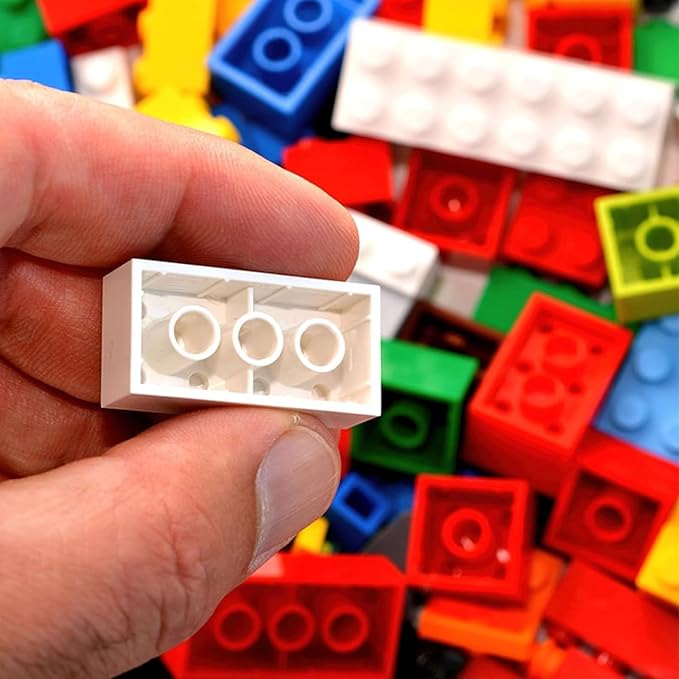 3 otters 1000PCS Building Blocks Set - Classic Basic Building Blocks Kit Compatible with All Major Brands for Kids