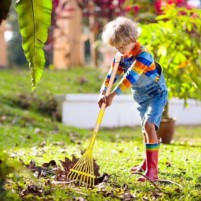 2Pcs Kids Rake Garden Tool Set Toy,Child Size Lawn Small Rakes and Garden for Leaves,Wooden Gardening Toy Rakes with Detachable Handles Outdoor Toys Gift for Boys and Girls (Green+Yellow)