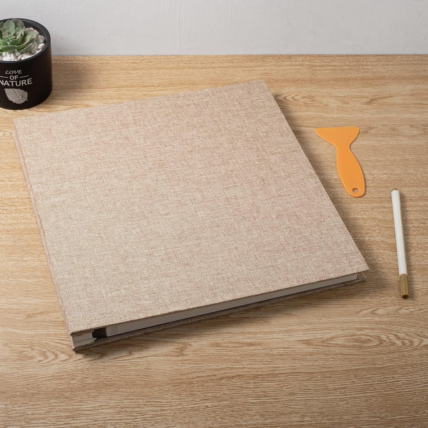 Large Photo Album Self Adhesive Scrapbook Album for 4×6 8×10 Pictures DIY Magnetic Linen Cover Album 60 Pages for Family Wedding Gifts with Metal Pen and Plastic Board