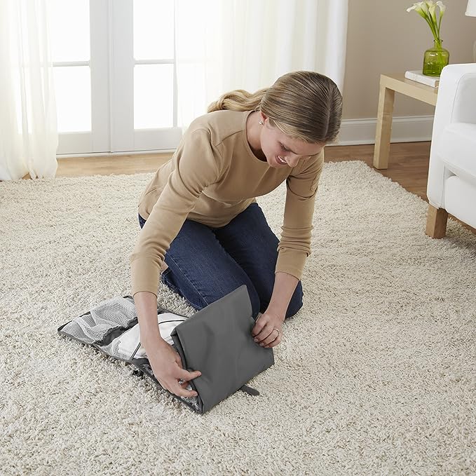 Graco Pack and Play Change 'n Carry Playard | Includes Portable Changing Pad, Manor, 40x28.5x29 Inch (Pack of 1)