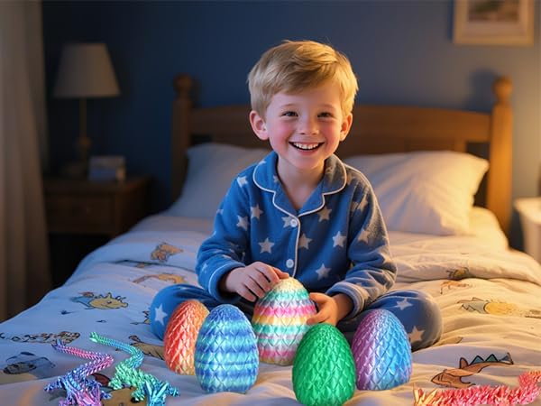 Small Dragon Eggs with Dragon Inside, 3D Printed Surprise Funny Gifts for Kids, Articulated Dragon Fidget Toys for Adults, Executive Desk Toys Office Room Décor (Gold)