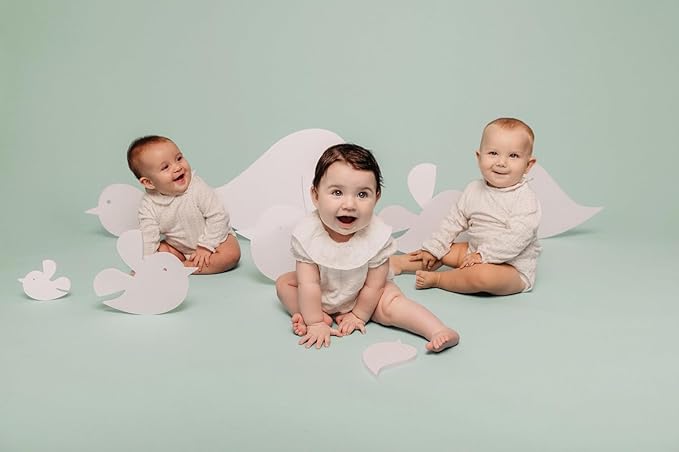 Suavinex, Moisturizing Body Milk Baby Moisturizer, Baby Lotion Suitable for Sensitive Skin and Newborns, Light Texture, Easy Absorption, 95% Ingredients of Natural Origin, 16.9 fl oz.