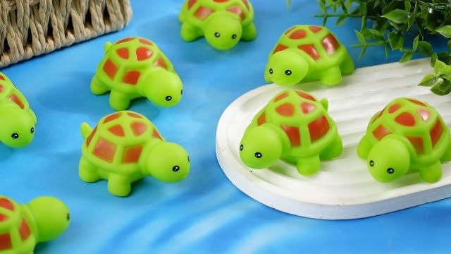Syhood 50 Pcs Mini Rubber Turtle Bath Accessories Screaming Sound Rubber Turtles in Bulk Bathtub Turtles Squeaky Bath Turtle for Shower Birthday Party Decor (Multi Color)