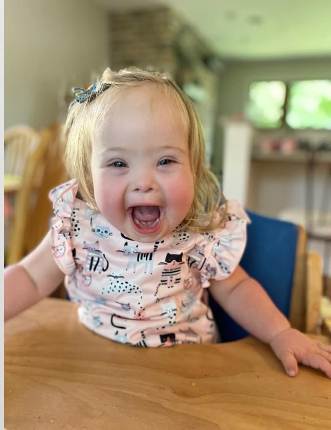 BapronBaby Kitty Bapron - No Neck Tie Safer Bib for Baby & Toddler - Soft Waterproof Stain Resistant - Machine Washable - Sz Preschool 3-5yrs