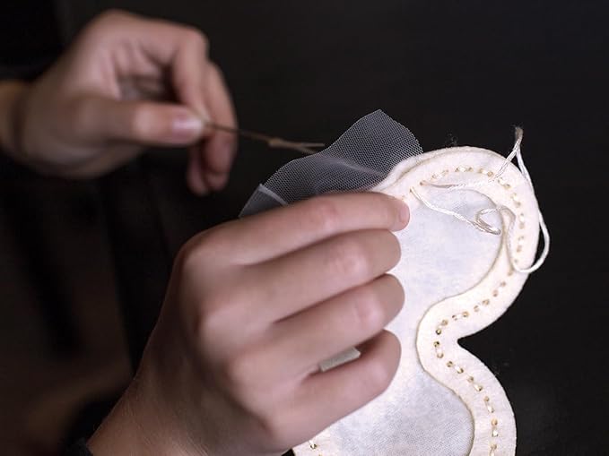 I Can So! Beginner Sewing Kit. Heartfelt Hearts. Lavender Sachet. (Lavender)