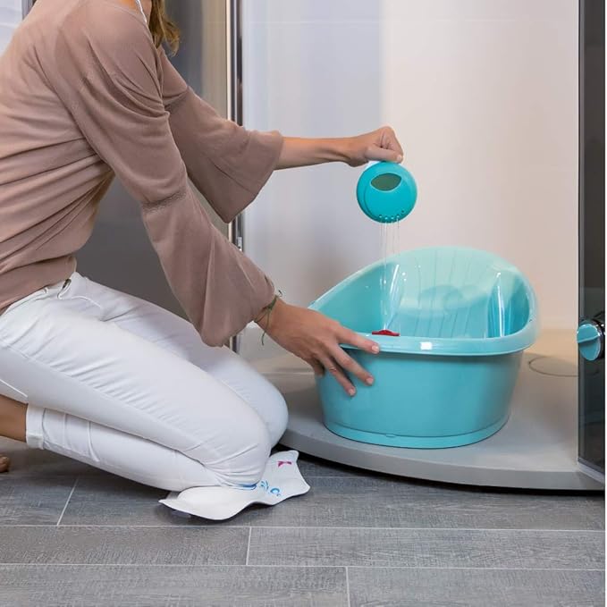 BEABA by OKBaby, Onda Baby Bath, Ergonomic Multi-Position tub for Infants and Babies up to 12 Months, Integrated Water Thermometer, Made in Italy, Grey