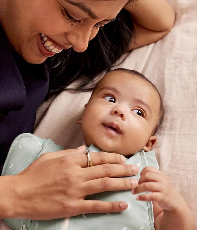 Love to Dream Swaddle Up Transition Bag Original, Arms Up Position, Light and Ultra Breathable Cotton - Sleep Bag - 1.0 TOG - (20-24°C) Ideal for Moderate Temps (Twinkle Powder Blue, Medium, 6–8.5kg)