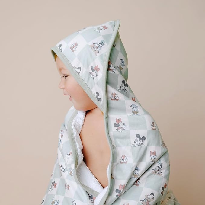 Premium Knit Hooded Bath Towel "Mickey Mouse & Friends" by Copper Pearl