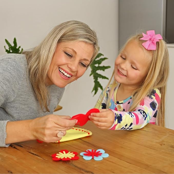 Serabeena Sew Your Own Purses - Sewing Kit for Kids - Felt Crafts for Kids - Sewing Ages 4-8 Plus - Felt Kit - Helps Develop Fine Motor Skills - DIY Kits with 6 Purses & Accessories