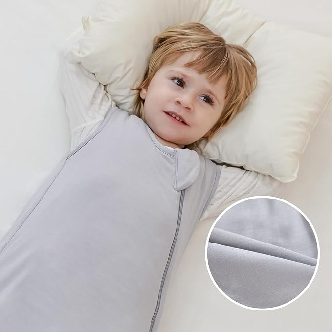 Mosebears Unisex Rayon Made from Bamboo Sleep Sack with 2-Way Zipper,2.5 Tog Baby Winter Sleep Sack (Light Grey,0-6 Months)