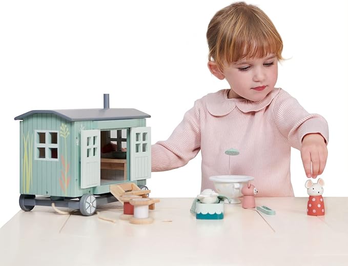 Tender Leaf Toys - Secret Meadow Shepherd’s Hut - Portable Furnished Wooden Shepherd’s Hut on Wheels with 11 Pcs Accessories and 3 Mice Dolls - Open-Ended Play and Story Tellings - Age 3+