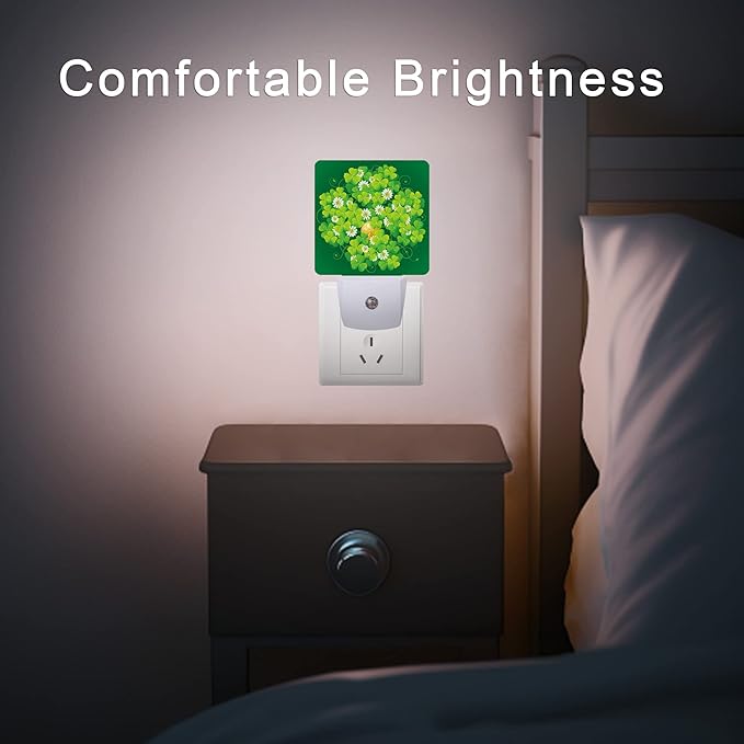 St Patrick's Day Night Light,Happy Green Clover Night Lights Plug into Wall with Dusk to Dawn Light Sensors 0.5W Led Night-Lights for Stairway/Hallway/Bedroom St Patrick's Day Décor