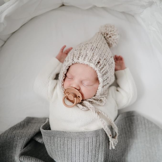 FRIGG Daisy SilkySoft Silicone Baby Pacifier | Made in Denmark | BPA-Free (Chamomile/Peach Bronze, 0-6 Months)