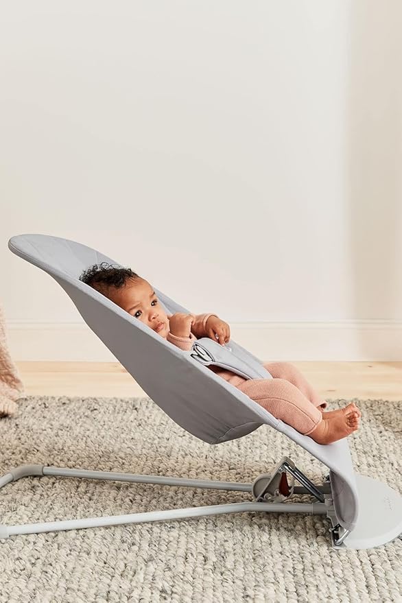 BabyBjörn Bouncer Bliss, Light Gray, Woven, Petal Quilt | 2-in-1 Adjustable Baby Bouncer Seat and Toddler Chair, Newborn to Toddler (8-29 lbs), 4 Positions, Lightweight & Portable