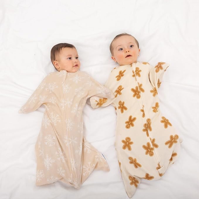 SleepingBaby Zipadee-Zip Transition Swaddle - Cozy Fleece Wearable Blanket with Two-Way Zipper for Baby Sleep - Snowflakes, Medium (6-12 Month)