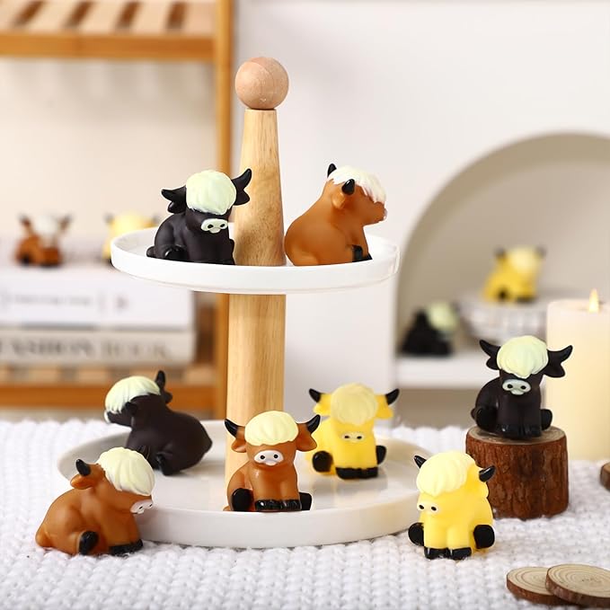 30 Pack Highland Cow Rubber Duck, Squeak and Floating Water Squirting Bath Toys Highland Cow Party Favors for Shower Birthday Gifts Party Gifts