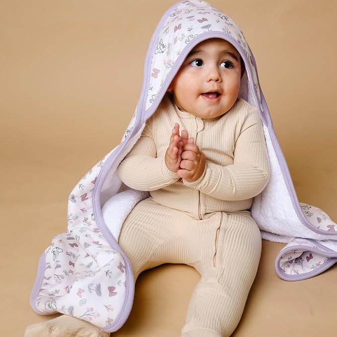 Premium Knit Hooded Bath Towel "Minnie Mouse's Bowquet" by Copper Pearl