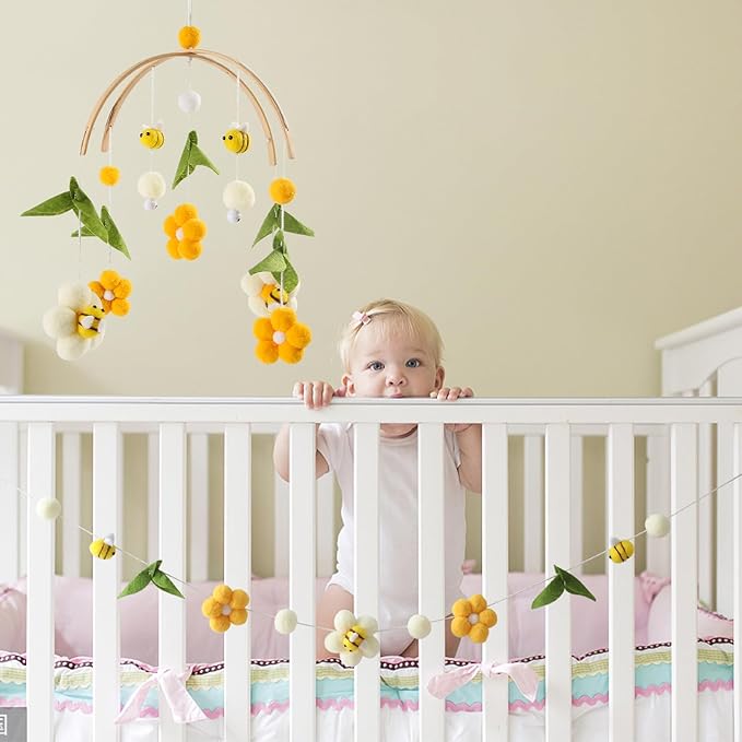 Baby Mobile for Crib Crib Nursery Mobile for Boys Girls Boho Bee Flower Nursery Decor Soothe Toy Baby Shower Set for Infant Bedroom Hanging Decoration Toy