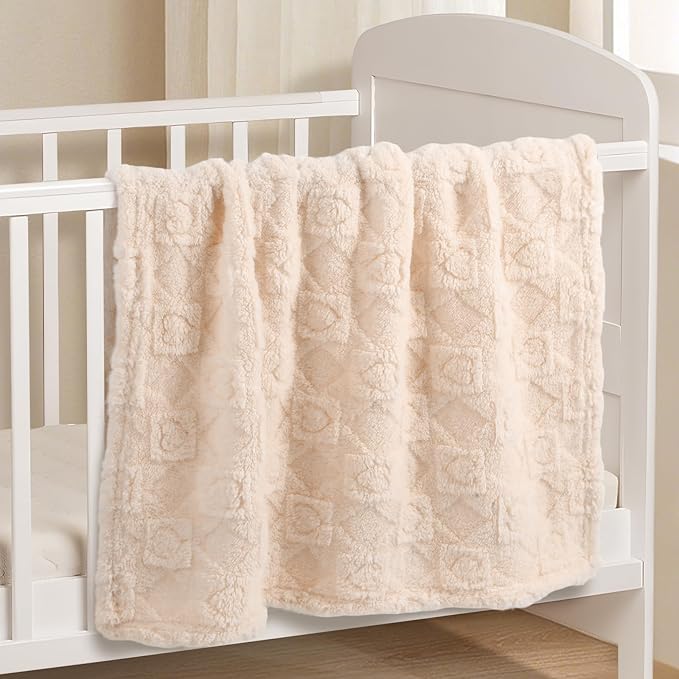 Ultra Soft Fleece Baby Blanket,Swaddle & Receiving Blankets for Newborn Infant, Lightweight Breathable Nursery Nap Blanket for Crib Stroller, for Boys & Girls Heart Checkered 30"x40" Beige