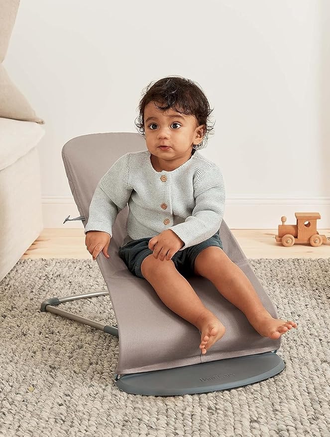 BabyBjörn Bouncer Bliss, Sand Gray, Woven, Classic Quilt | 2-in-1 Adjustable Baby Bouncer Seat and Toddler Chair, Newborn to Toddler (8-29 lbs), 4 Positions, Lightweight & Portable