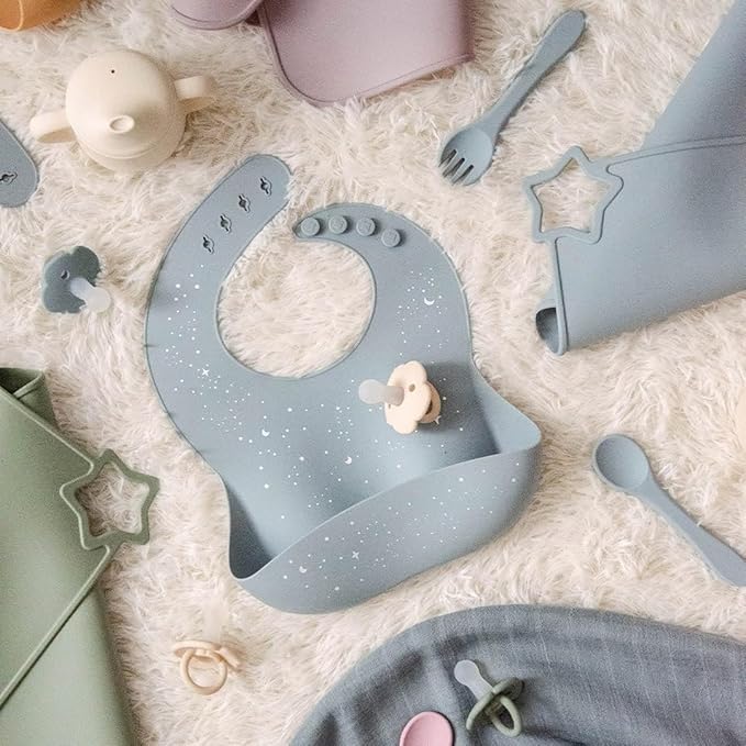 Moonkie Silicone Baby Bibs Set Of 2 | BPA Free Waterproof | Soft Flexible Adjustable Silicone Bibs for Babies & Toddlers(Light Grey/Blue Fog)