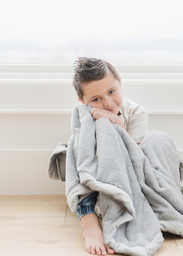 SARANONI Luxury Lush Kids Blanket | Ultra-Soft & Cozy Plush Comfy Blankets for Kids & Teens | Gray - 40” x 60”