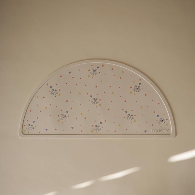 mushie x Bluey Silicone Placemat for Kids | BPA-Free Non-Slip Design (Bluey Ivory)