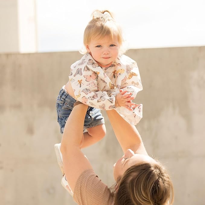Tiny Twinkle Long Sleeve Bib for Babies & Toddlers – Waterproof Smock Bib for Eating – Machine Washable & Mess-Proof, Baby Feeding Essential & Shower Must-Have(Flutter, 6–24M)