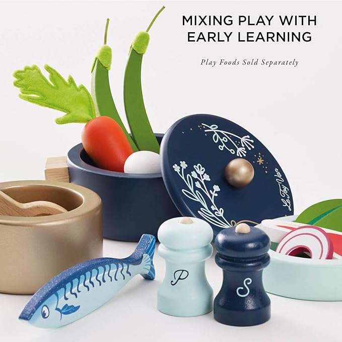 Le Toy Van - Educational Wooden Pretend Kitchen Honeybake Pots and Pans Cooking Set Play Toy | Kids Role Play Toy Kitchen Accessories (TV301)