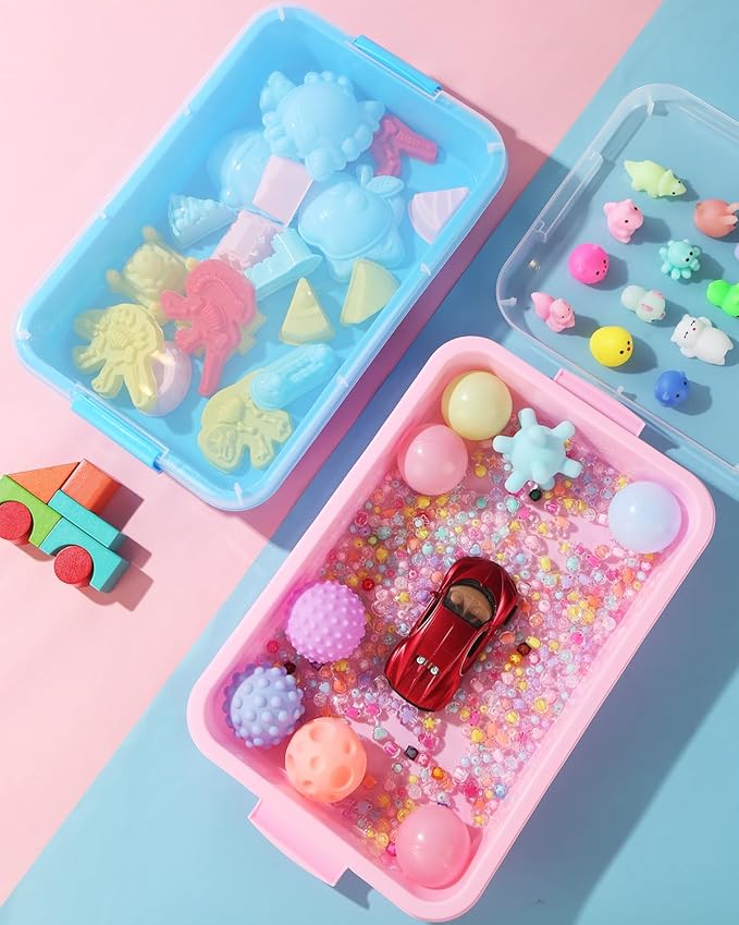 Sensory Bin Sand Tray with Lid for Toddlers 2 Pcs 15in Portable Sandbox Toy Large Plastic Tray for Kids 3 4 5 6 Fill with Sand, Water, Beads, and More (Pink + Blue)