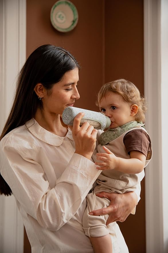 BIBS x Liberty Baby Bottle Cover Large 225ml - Neoprene Protective Cover for BIBS Bottles - Liberty Print Design, Large, Charmomile Lawn Baby Blue