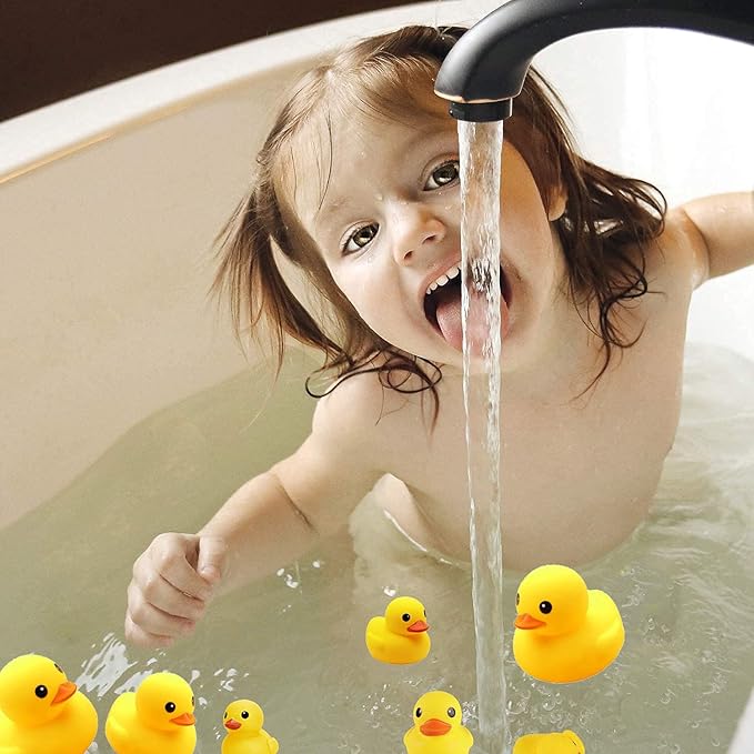 Yellow Rubber Ducks, 7pcs Preschool Large Bath Toys Bathtub Floating Duckies Gift for Baby Shower Infants Kids Toddler Party Decoration (Medium)