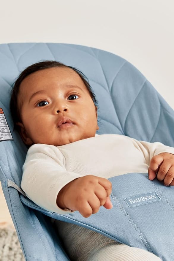 BabyBjörn Bouncer Bliss, Blue, Woven, Petal Quilt | 2-in-1 Adjustable Baby Bouncer Seat and Toddler Chair, Newborn to Toddler (8-29 lbs), 4 Positions, Lightweight & Portable