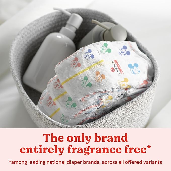 Huggies Size 4 Diapers, Snug & Dry Baby Diapers, Size 4 (22-37 lbs), 76 Count, Packaging May Vary