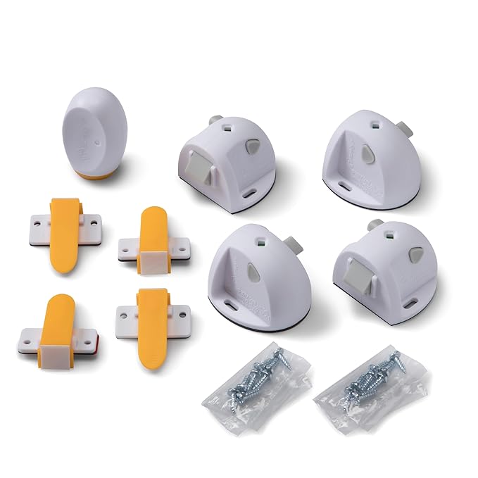 Safety 1st Adhesive Magnetic Lock System, 4 Locks And 1 Key