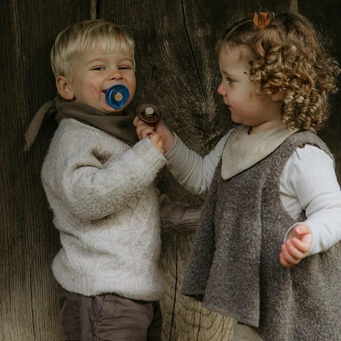 FRIGG Little Viking Natural Rubber Baby Pacifier 2-Pack | Made in Denmark | BPA-Free (Ocean View/Cocoa, 0-6 Months)