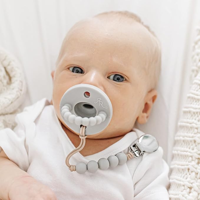 Ryan & Rose Cutie PAT Pacifier Teether (Flat, Grey)