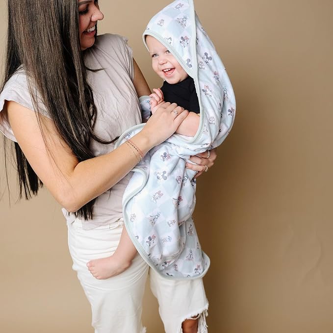 Premium Knit Hooded Bath Towel "Mickey Mouse & Friends" by Copper Pearl