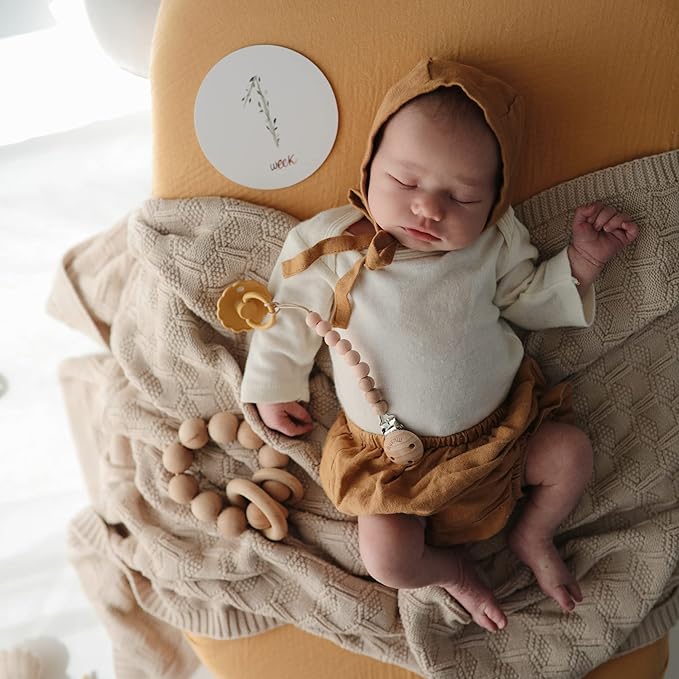 FRIGG Daisy Natural Rubber Baby Pacifier | Made in Denmark | BPA-Free (Rose Gold/Honey Gold, 0-6 Months) 2-Pack