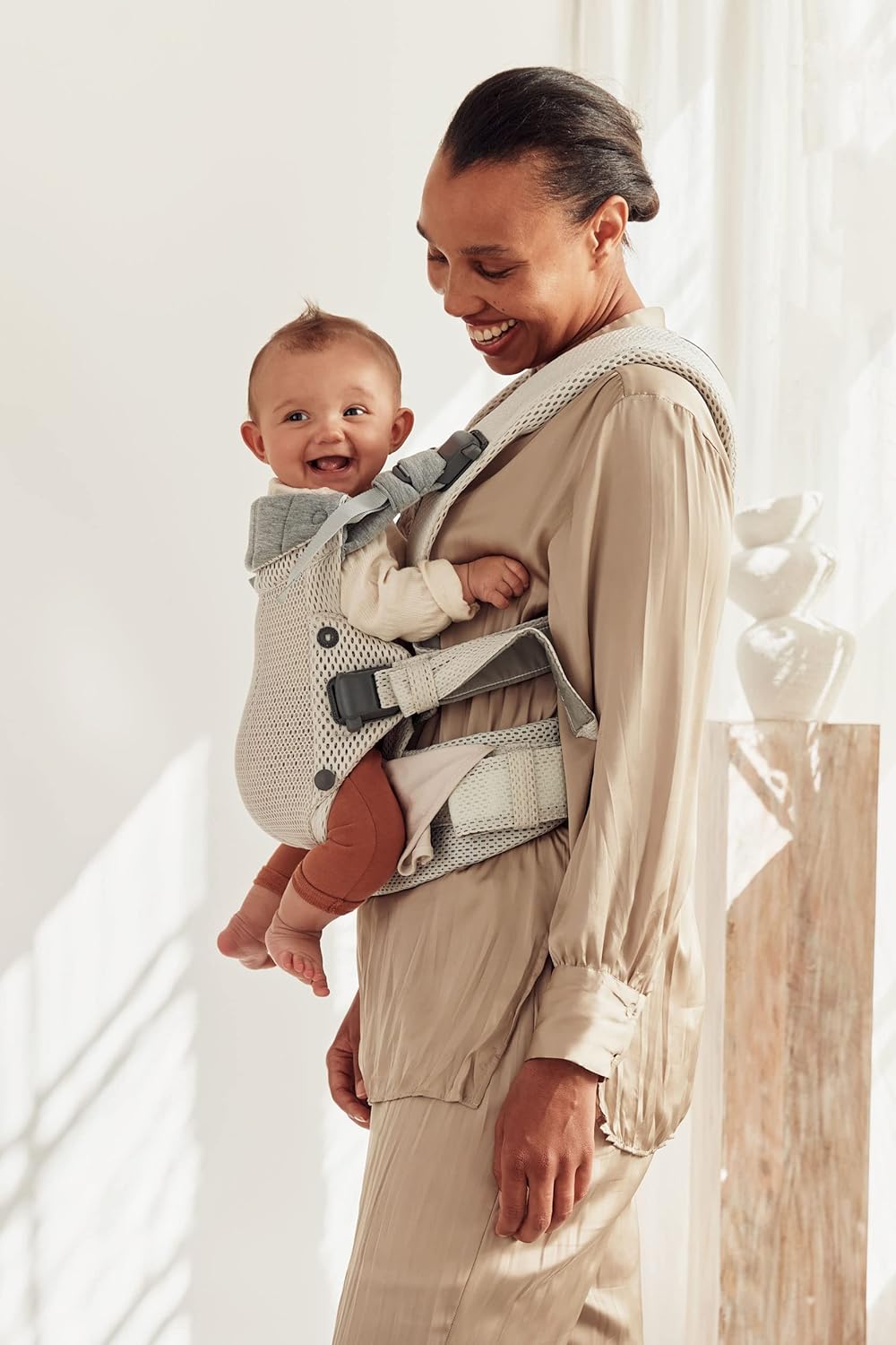 BabyBjörn Baby Carrier Harmony, Cream, 3D Mesh, 3-in-1 Ergonomic Baby Carrier; Newborn, Facing-in, Outward-Facing, and Back Carrying Positions Supported (7-40 lbs), Newborn to Toddler
