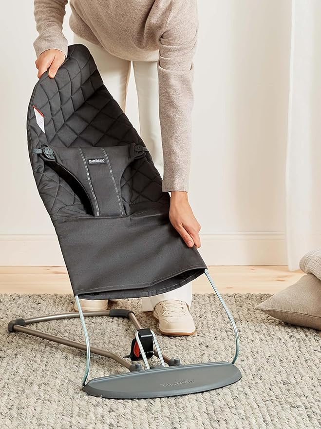BabyBjörn Bouncer Bliss, Anthracite, Woven, Classic Quilt | 2-in-1 Adjustable Baby Bouncer Seat and Toddler Chair, Newborn to Toddler (8-29 lbs), 4 Positions, Lightweight & Portable
