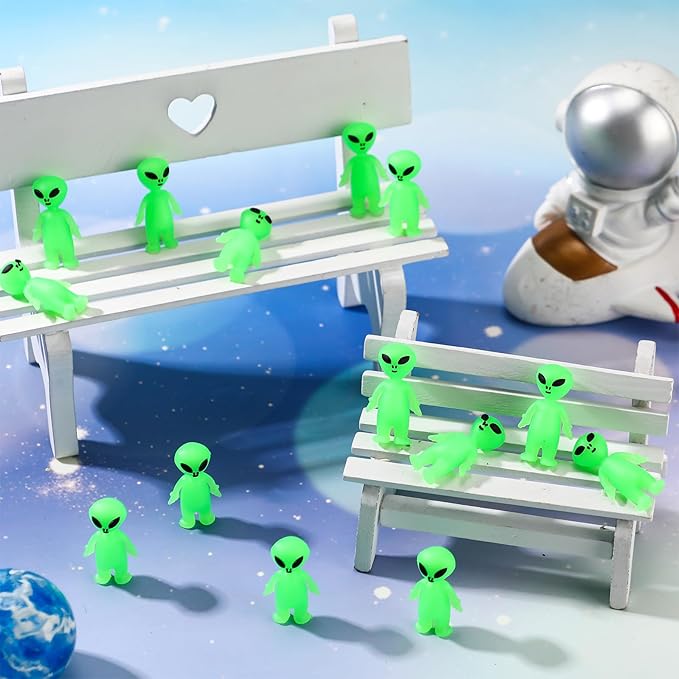 100 Pcs Mini Alien Figures Glow in The Dark Small Little Tiny Aliens Figurine to Hide and Seek for Space Party Favors Prank Rubber Toys Bulk Gifts for Halloween Party Goodie Bag Fillers