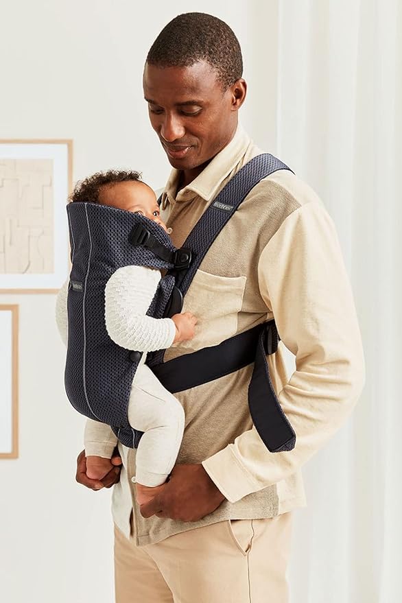 BabyBjörn Baby Carrier Mini, Anthracite, 3D Mesh | Newborn Carrier (7-25 lbs), Ergonomic, Easy-to-Use
